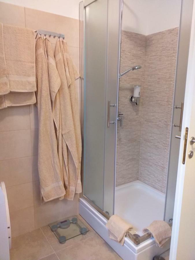 Apartman Leanton 普拉 外观 照片